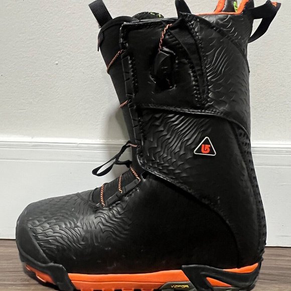 $650 Burton SLX Snowboard Boots!  8  Black  Excellent Condition  Top of the Line